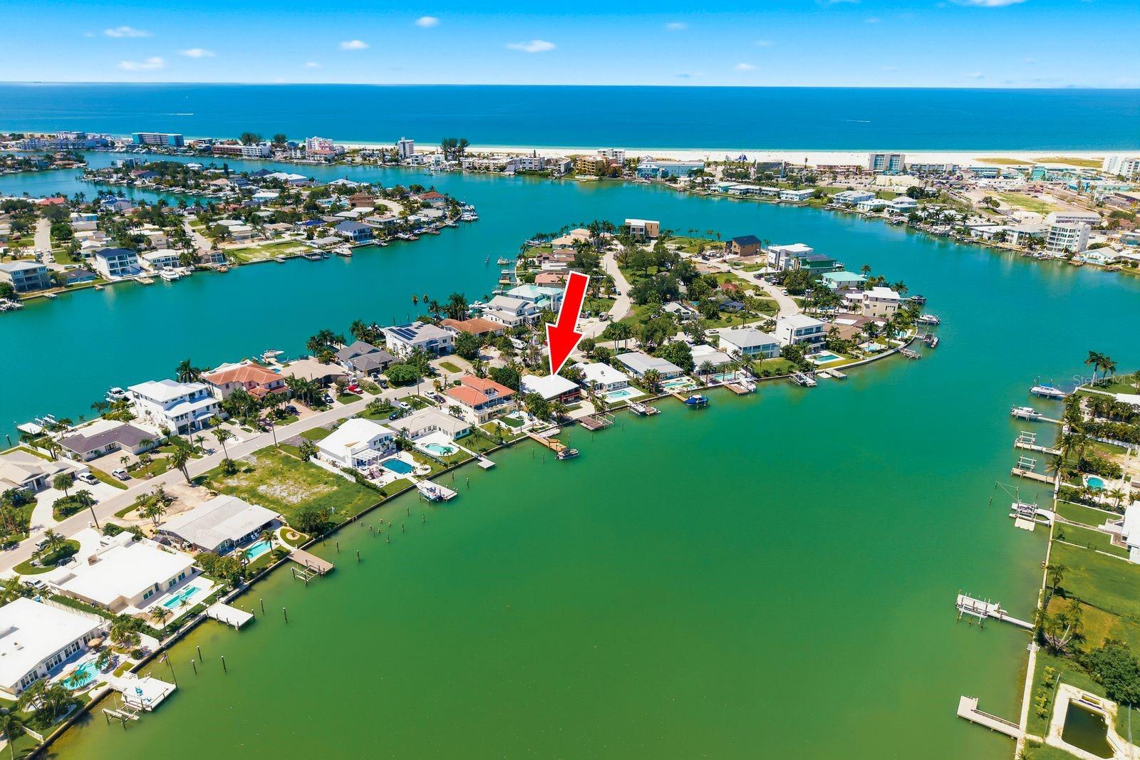 31 Dolphin Dr