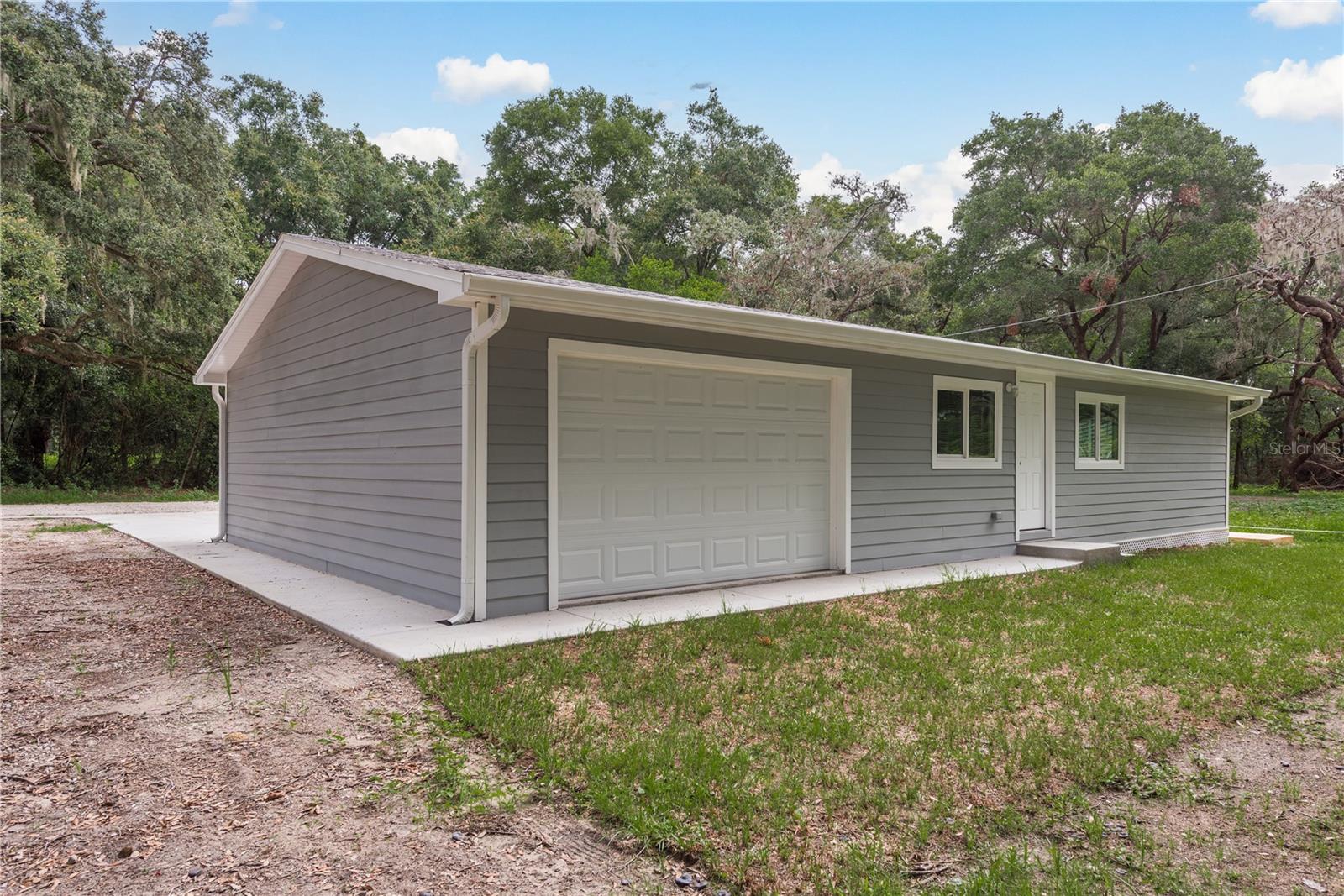8120 Marchant Dr
