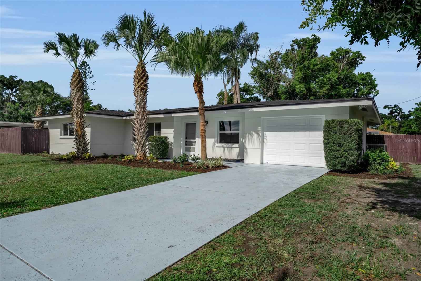 2769 Wisteria Pl