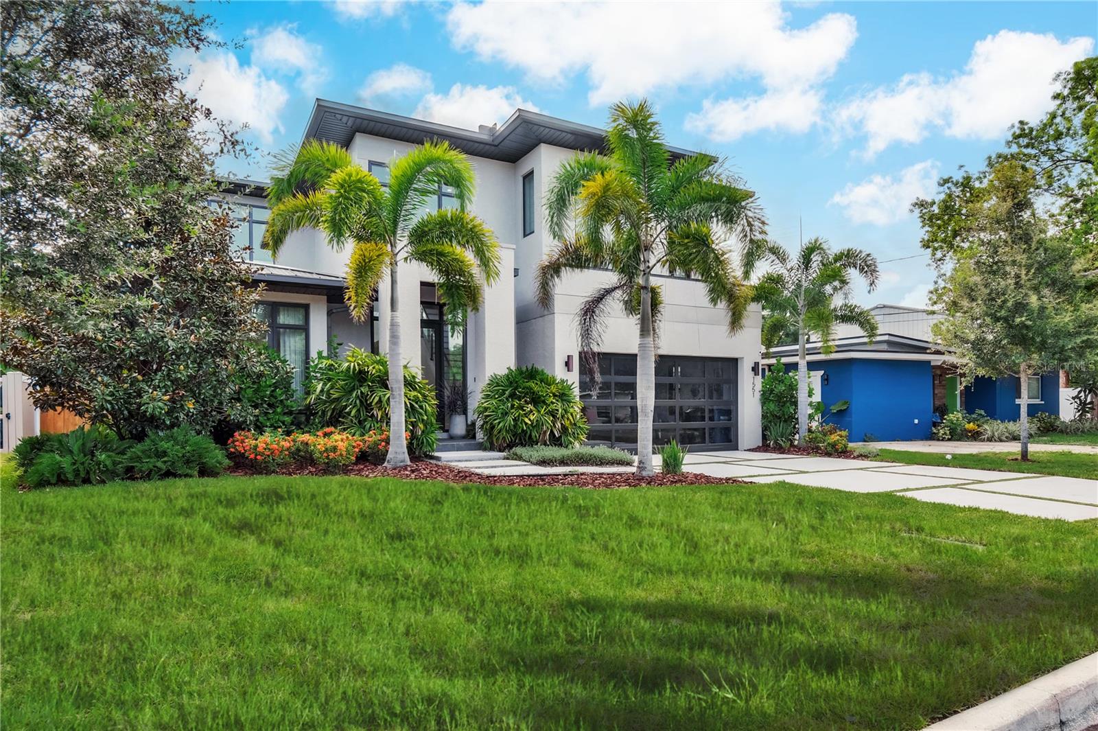 1551 Pasadena Dr