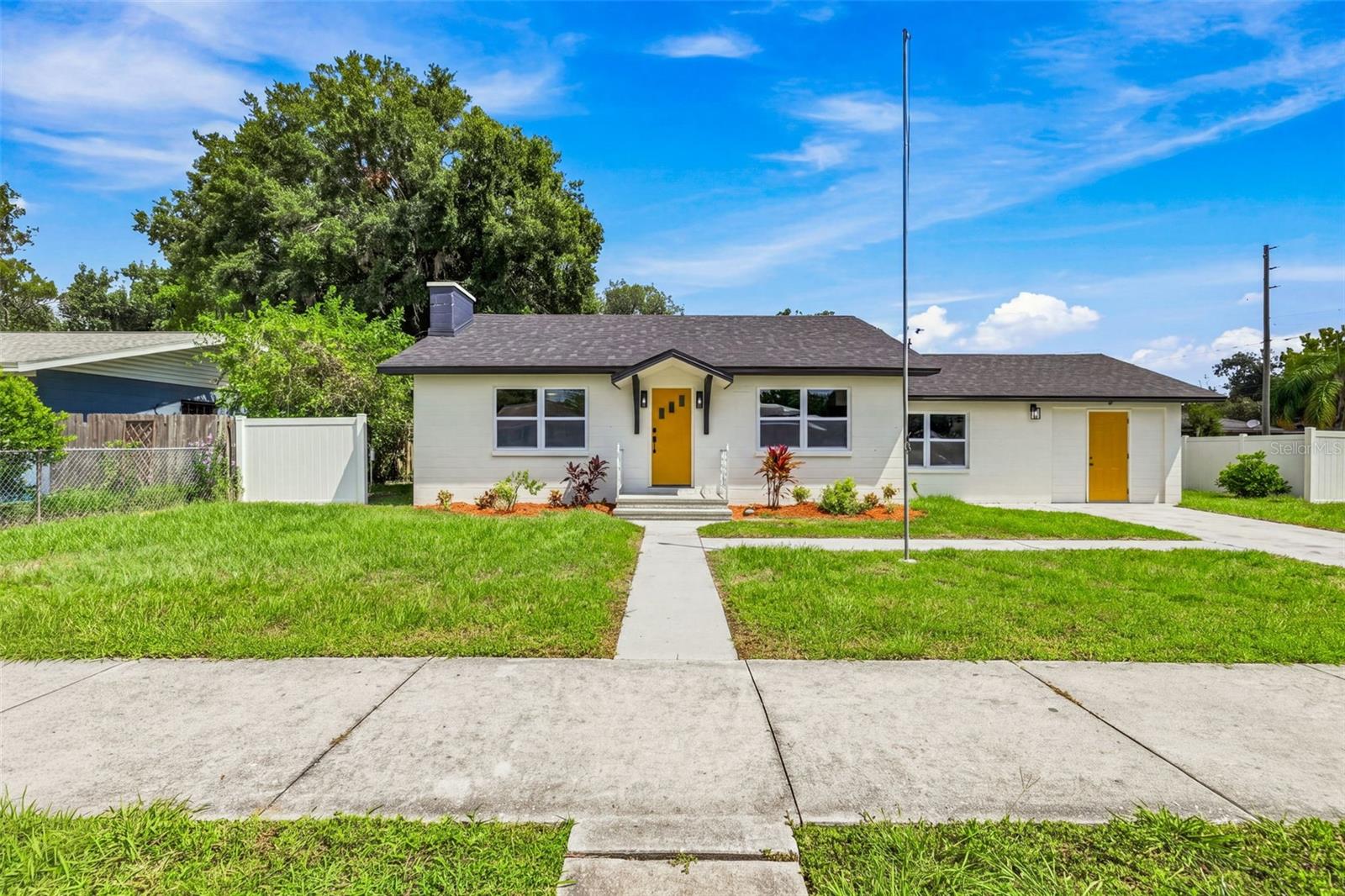 38947 5th Ave photo 1
