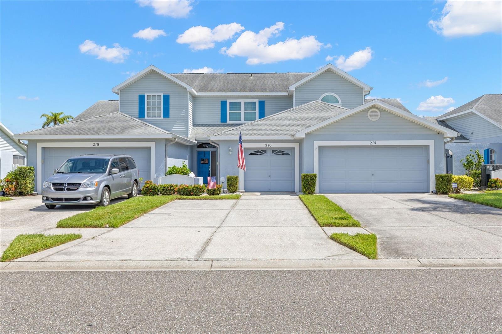216 Hemingway Dr photo 1