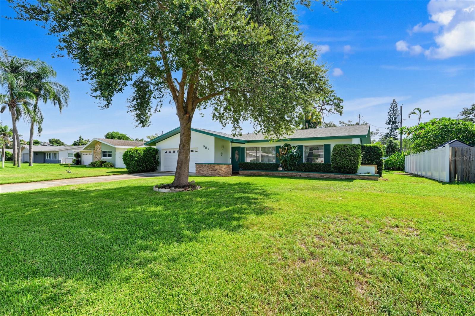 981 Stephen Foster Dr