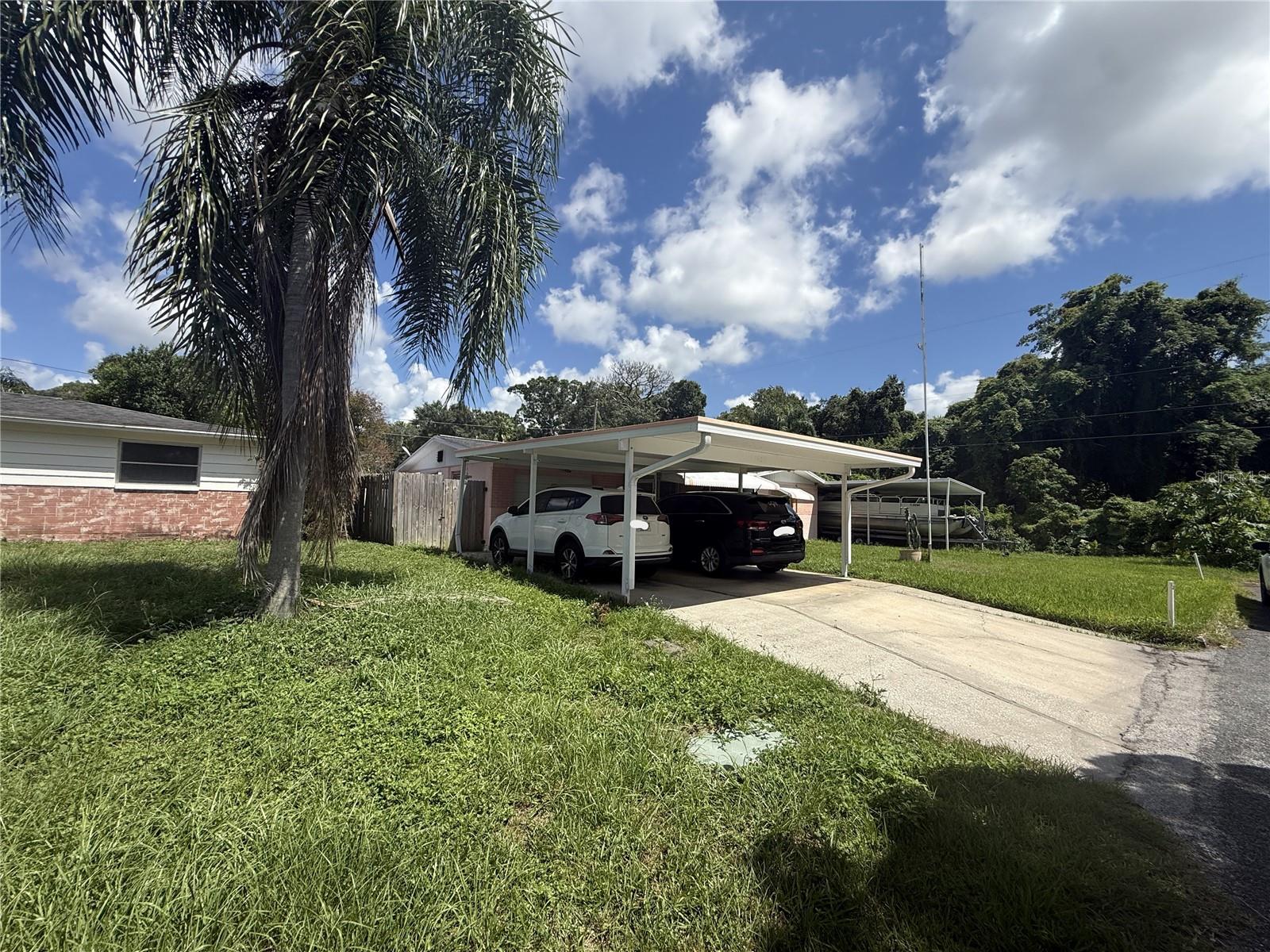 1650 Aqua Ln