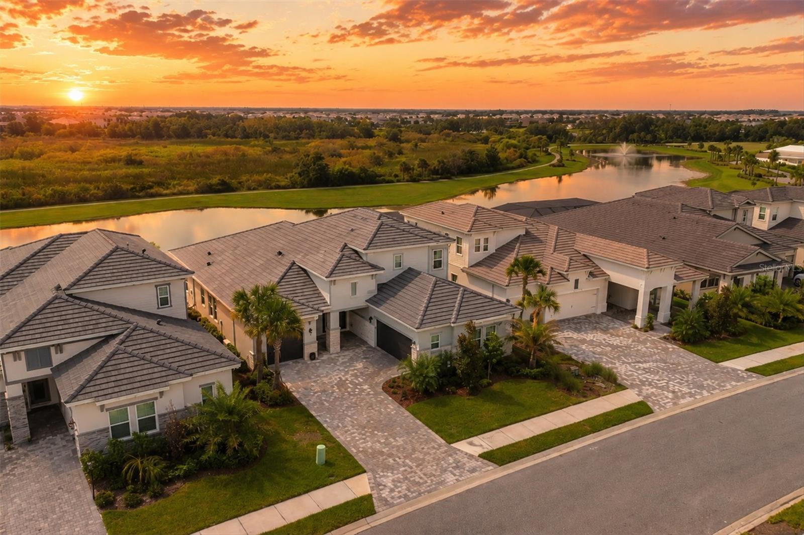 17122 Ranchside Pl