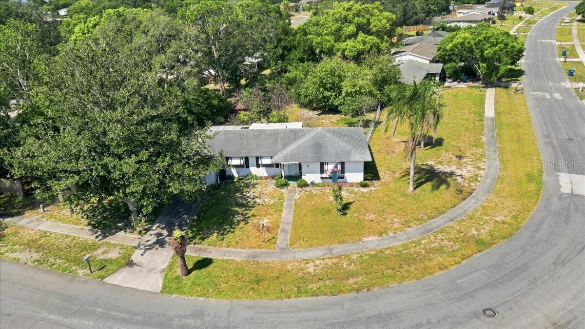 7222 Holiday Dr photo 1