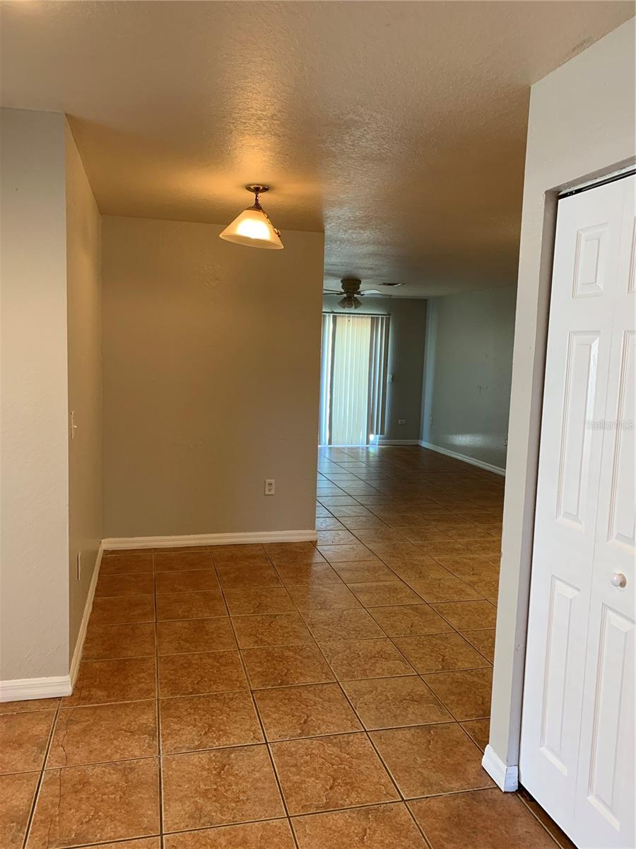 1216 Fairway Dr