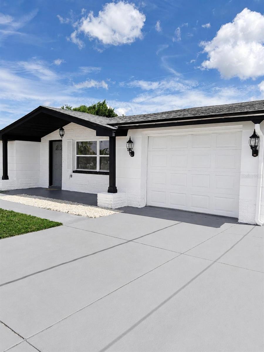1346 Chancellor Dr