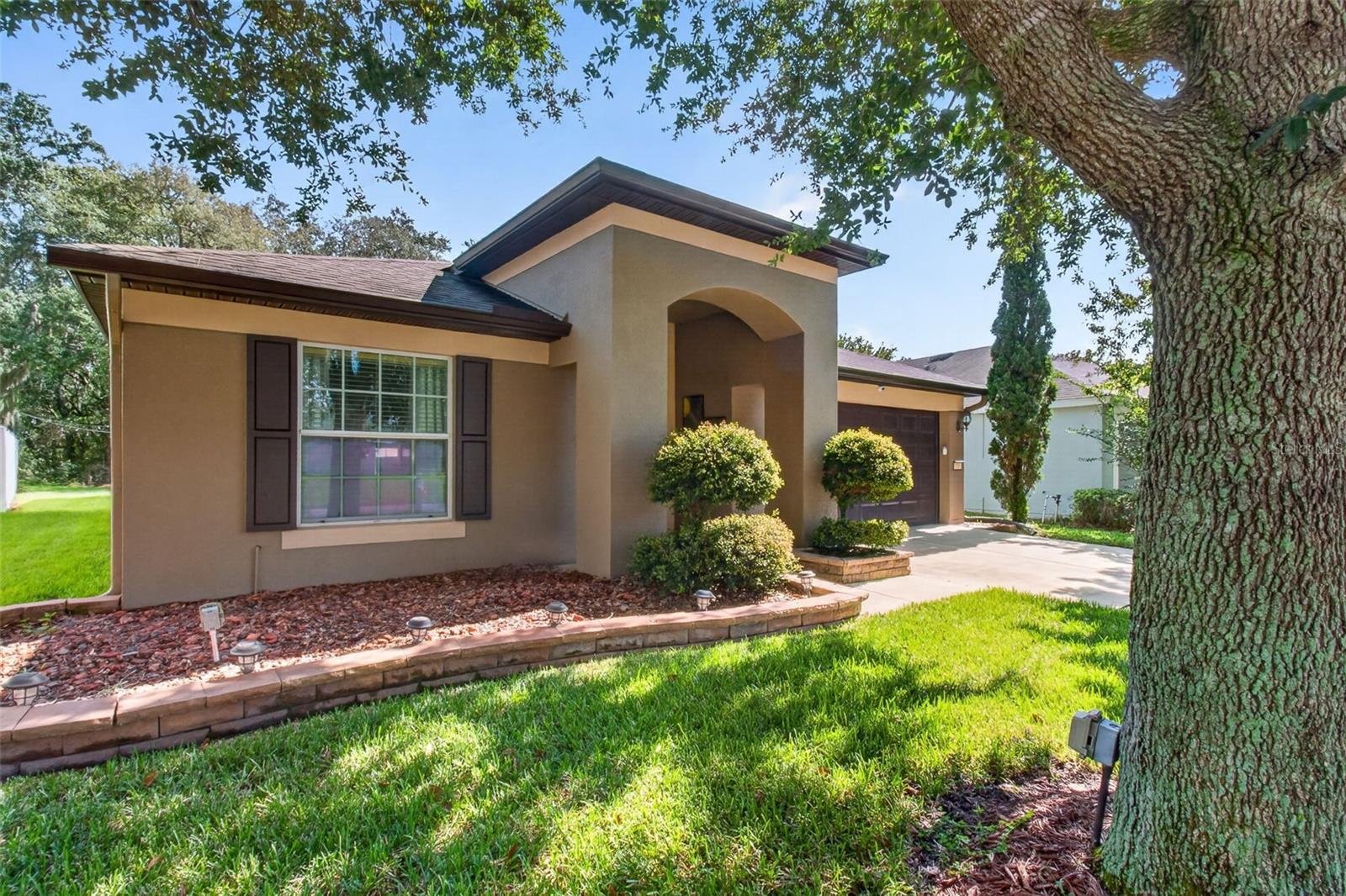 1234 Hill Flower Dr