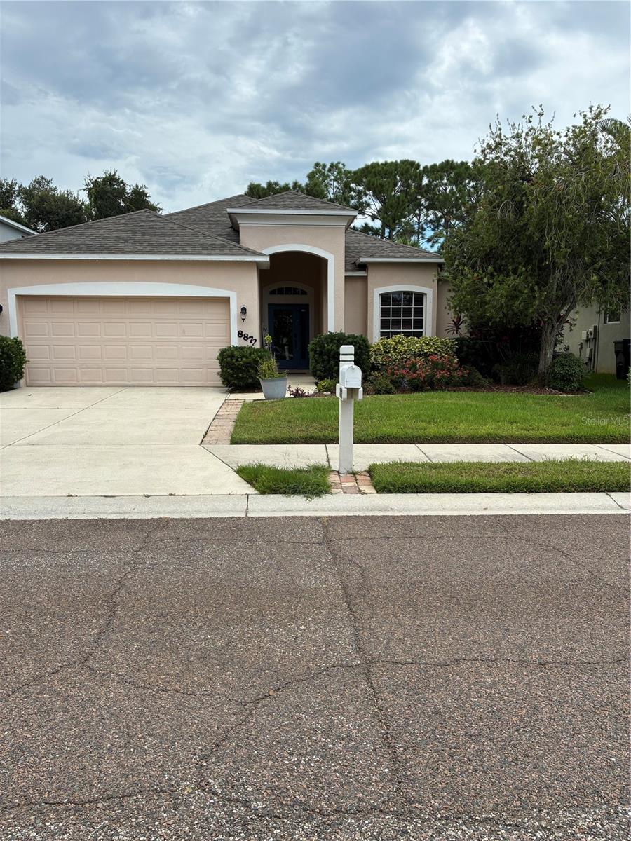 8872 Founders Cir photo 1