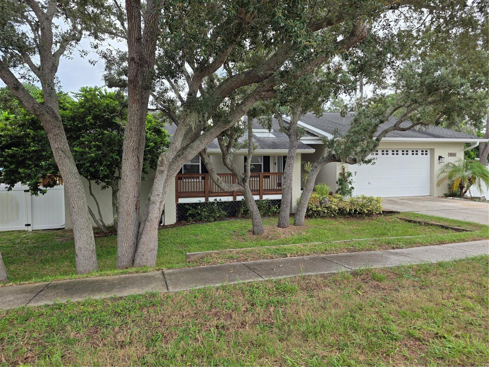 1033 Rosetree Ln photo 1