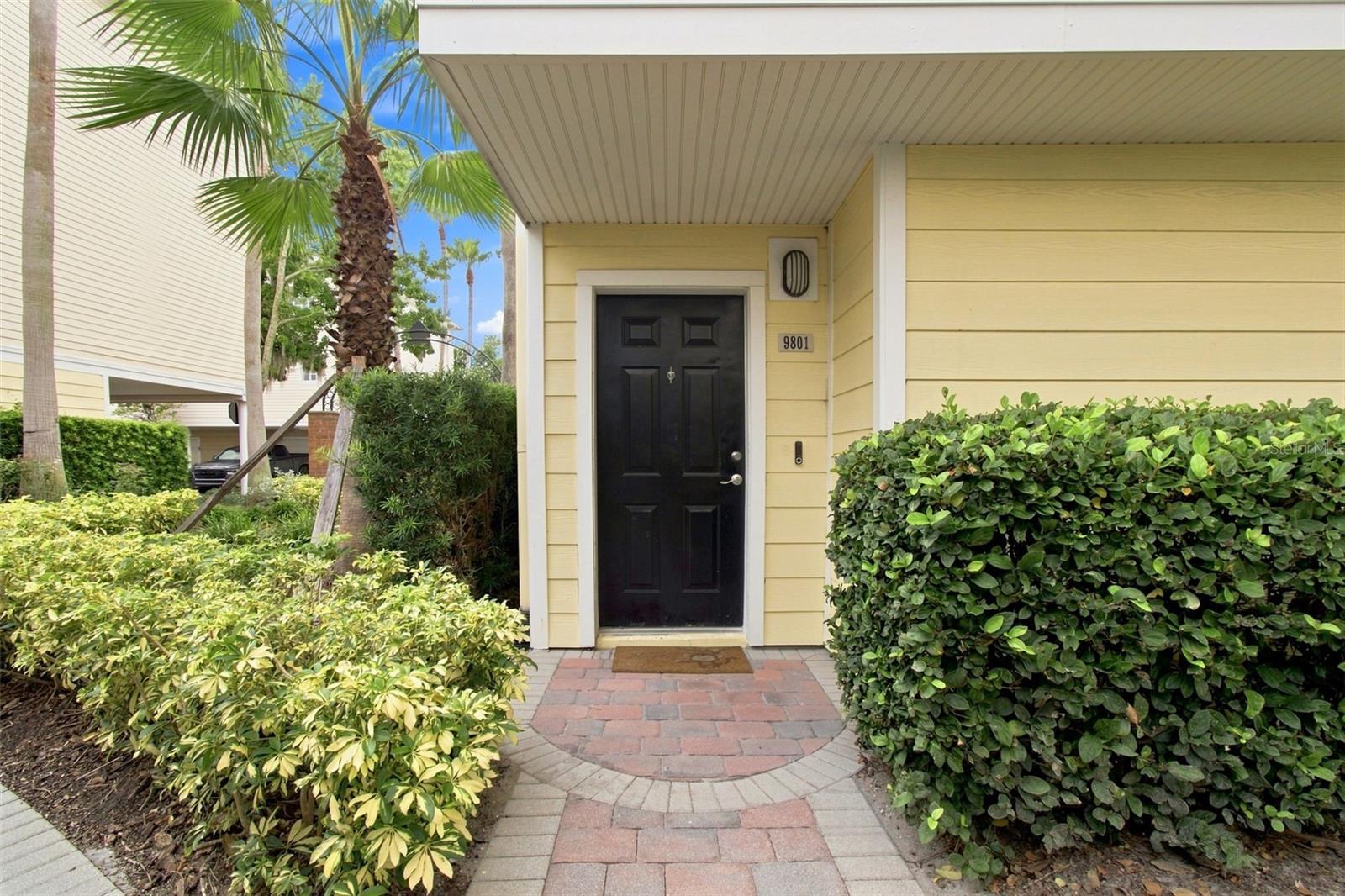 9801 Meadow Field Cir