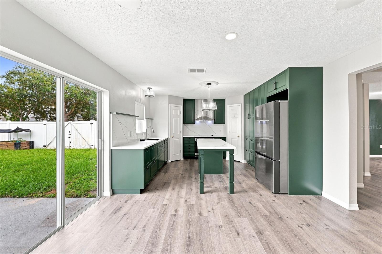 10464 Fly Fishing St