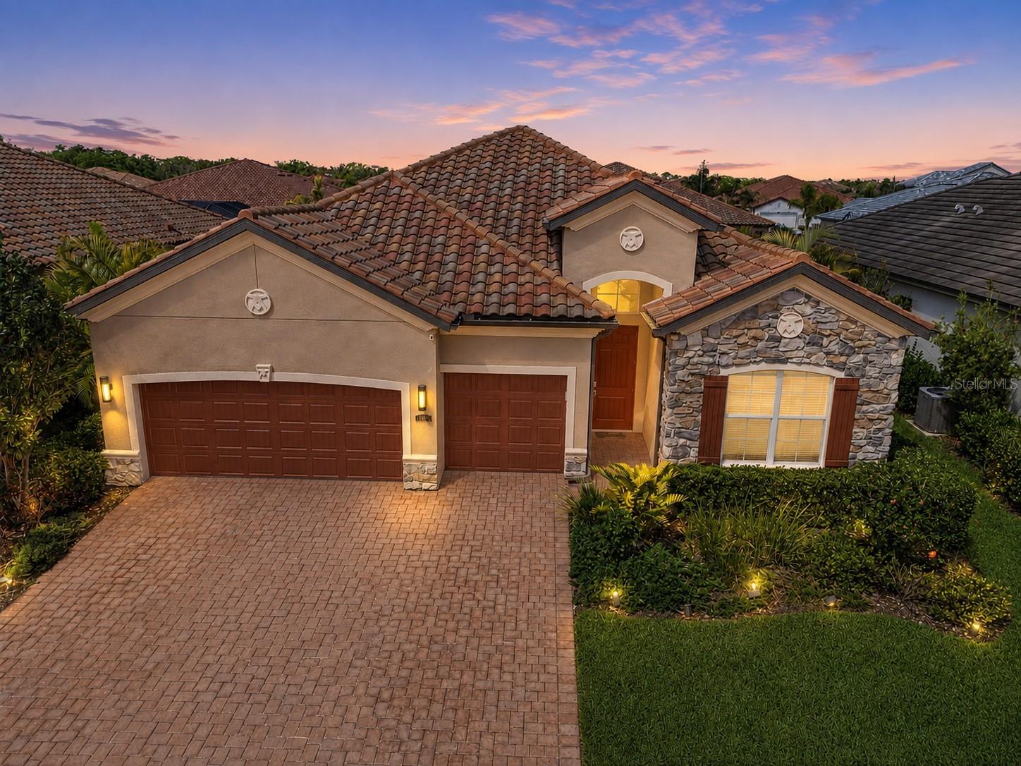11825 Perennial Pl