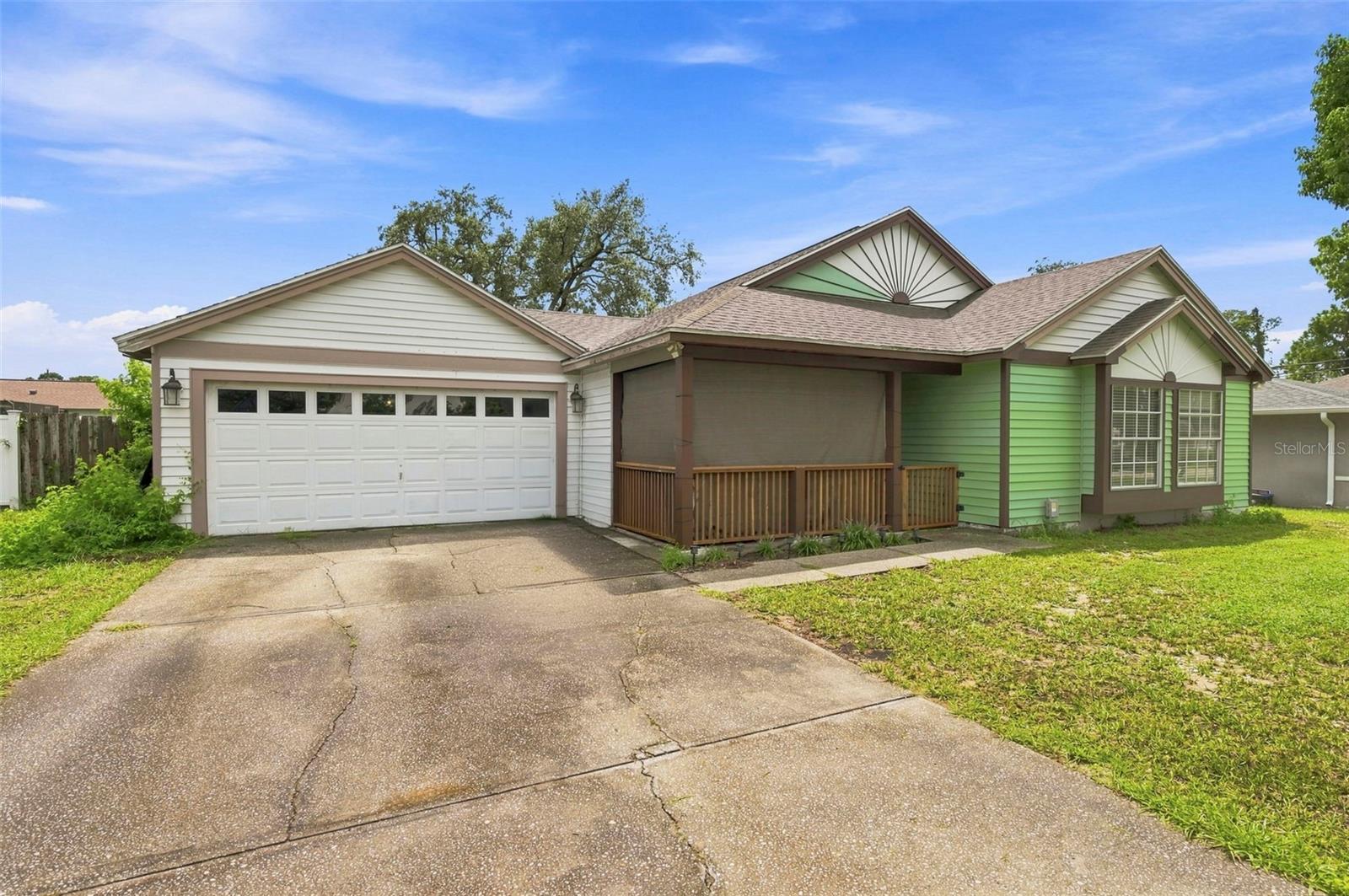 13094 Linden Dr photo 1