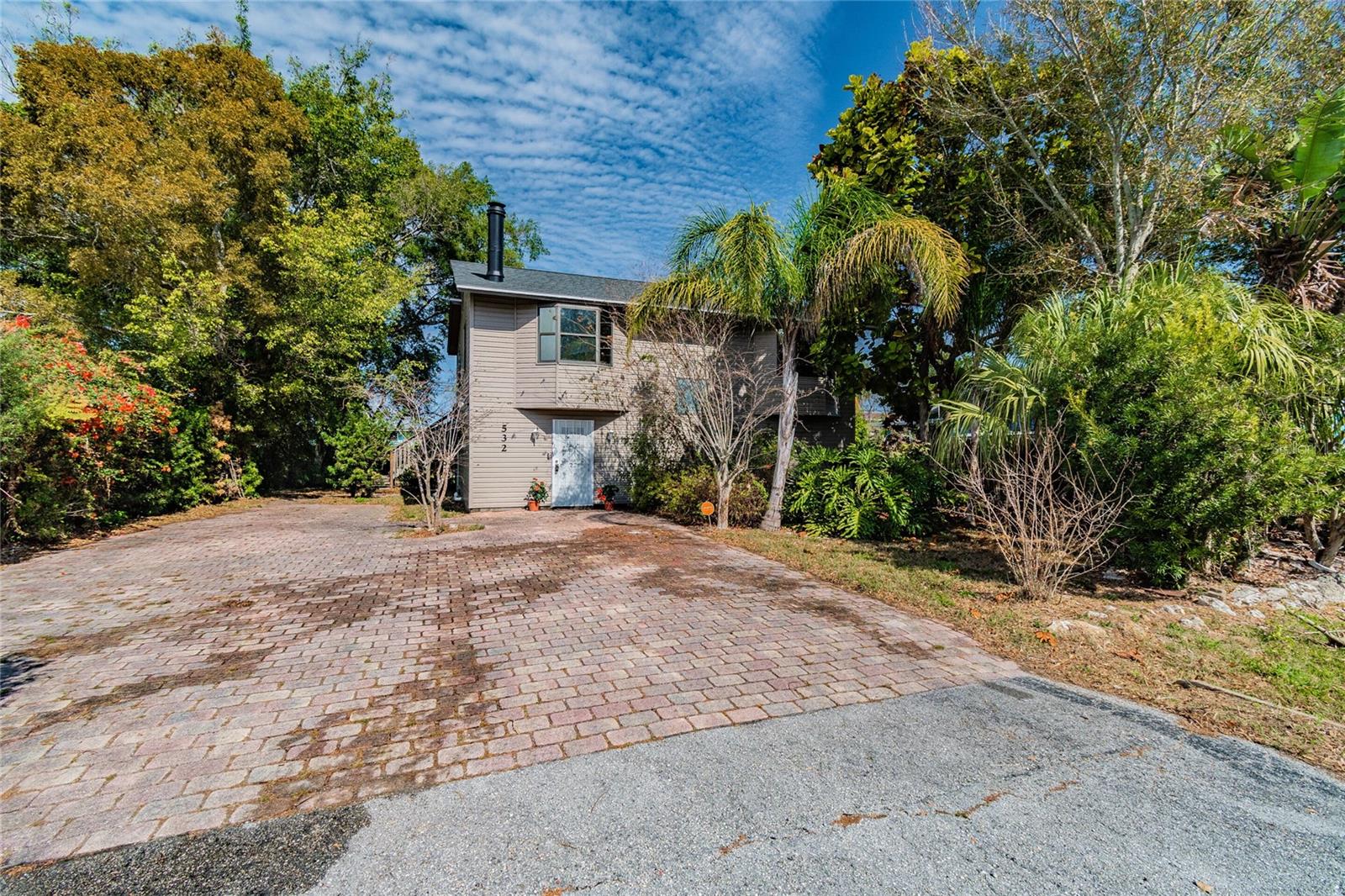532 45th Street CT W