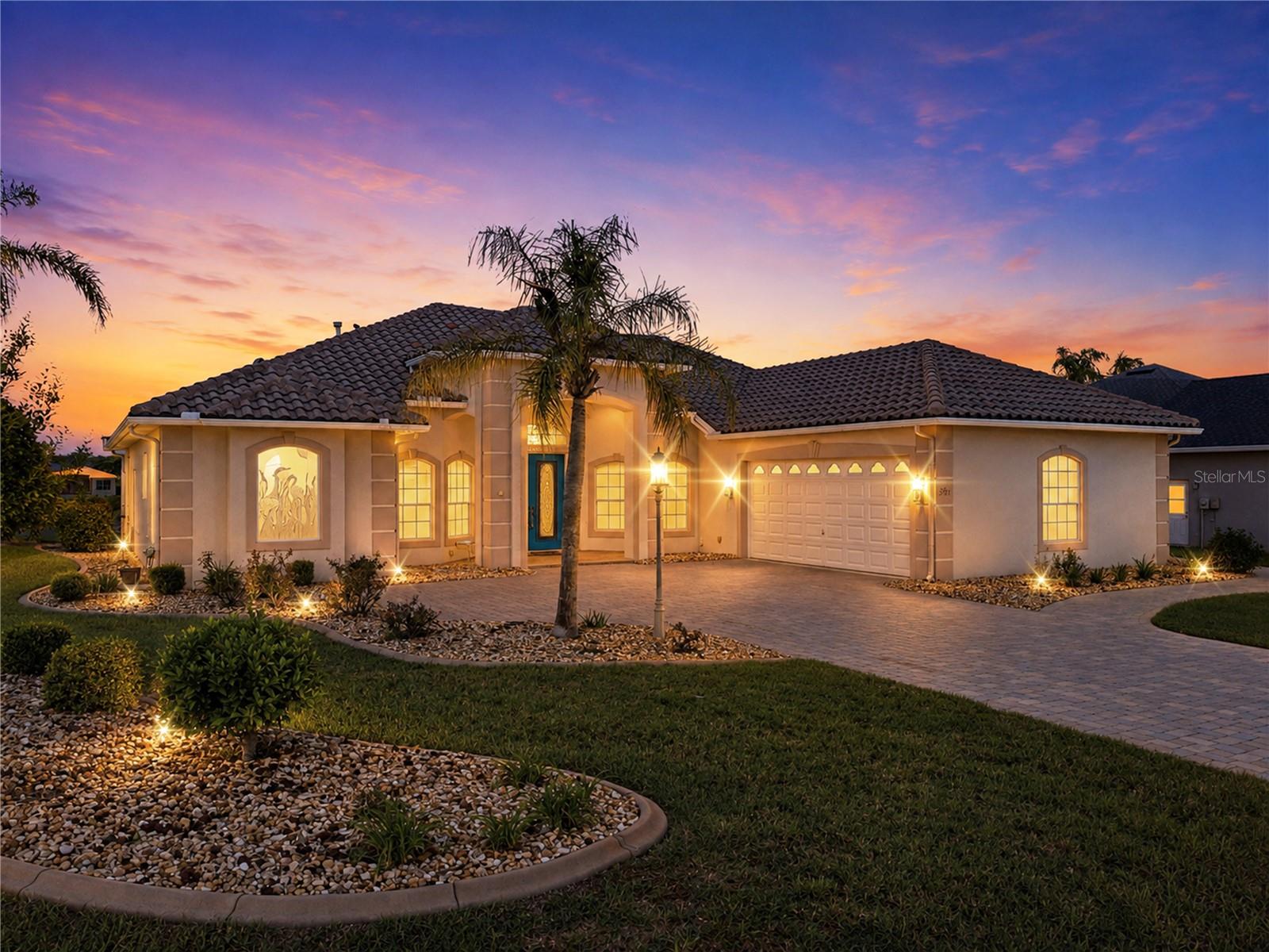 9271 Westshore Dr photo 1