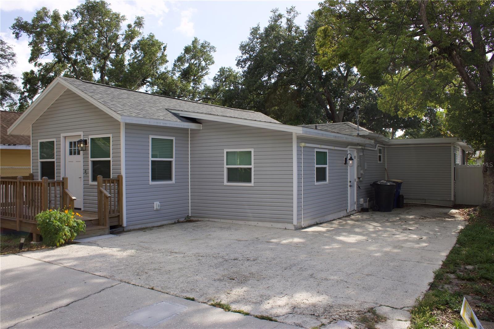1574 Ewing Ave photo 1
