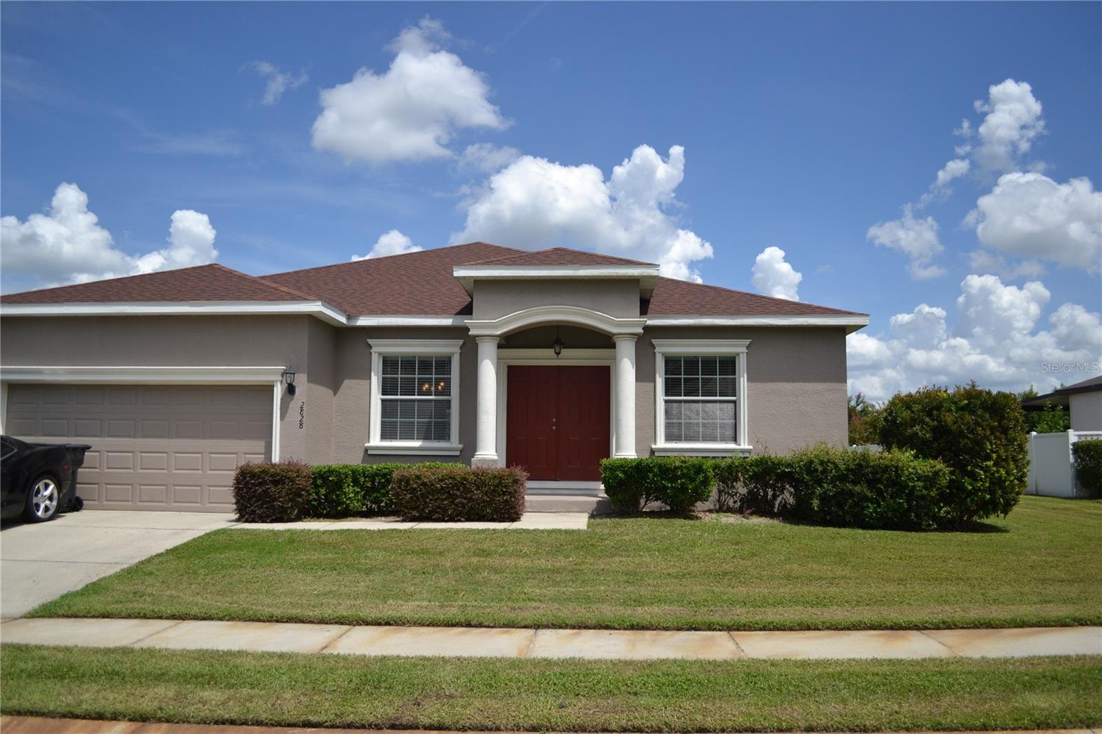 2828 Blackwater Creek Dr photo 1