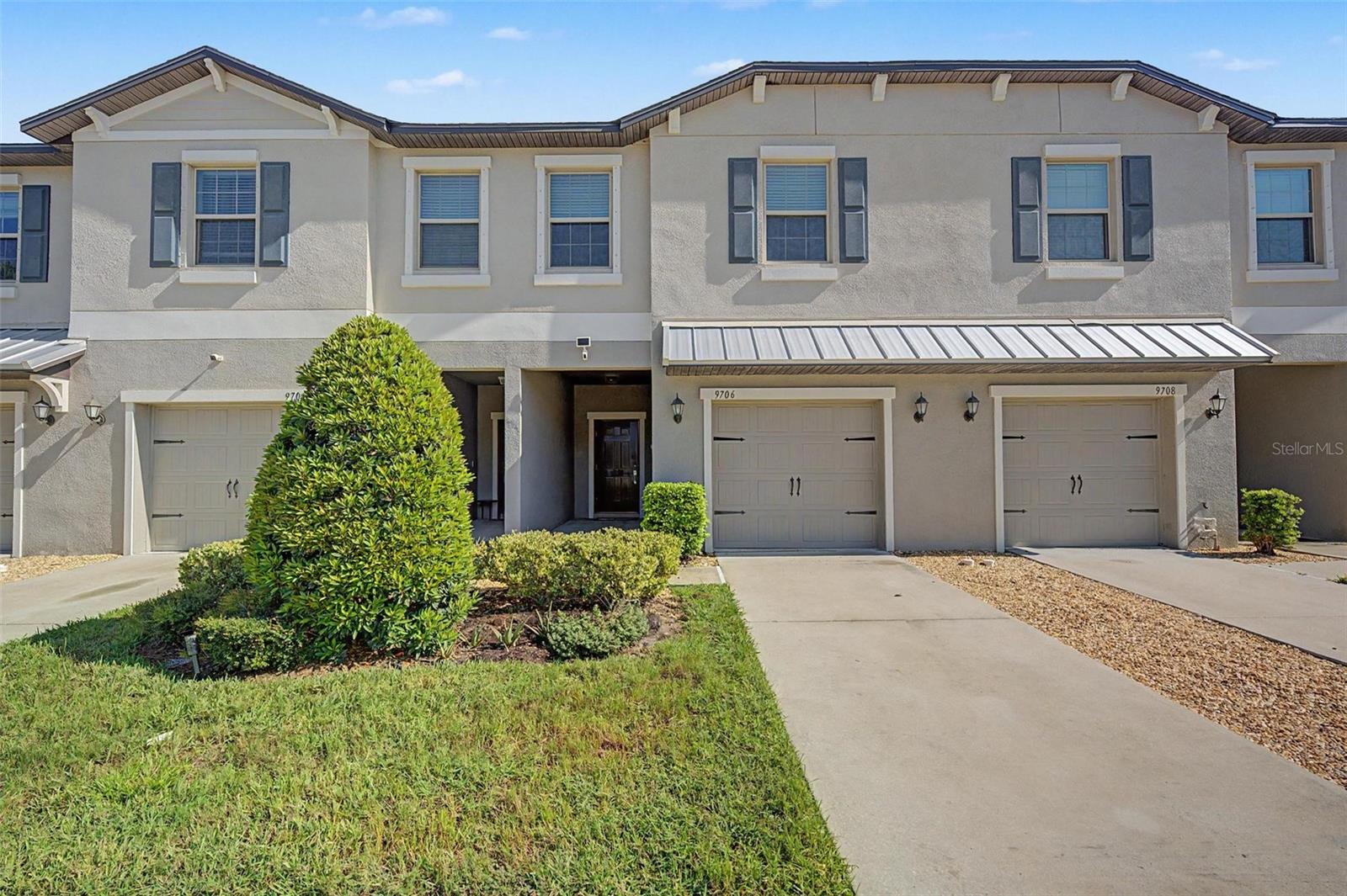 9706 Pembrooke Pines Dr