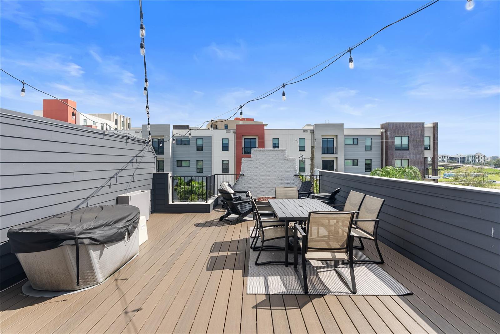 417 W Ross Ave #2