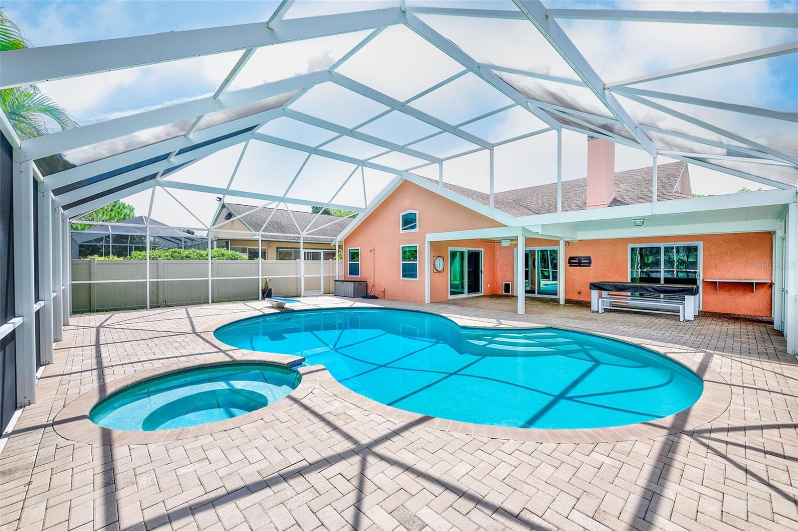 3106 Featherwood CT