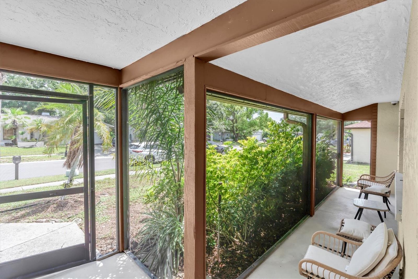 914 Harbor Cir