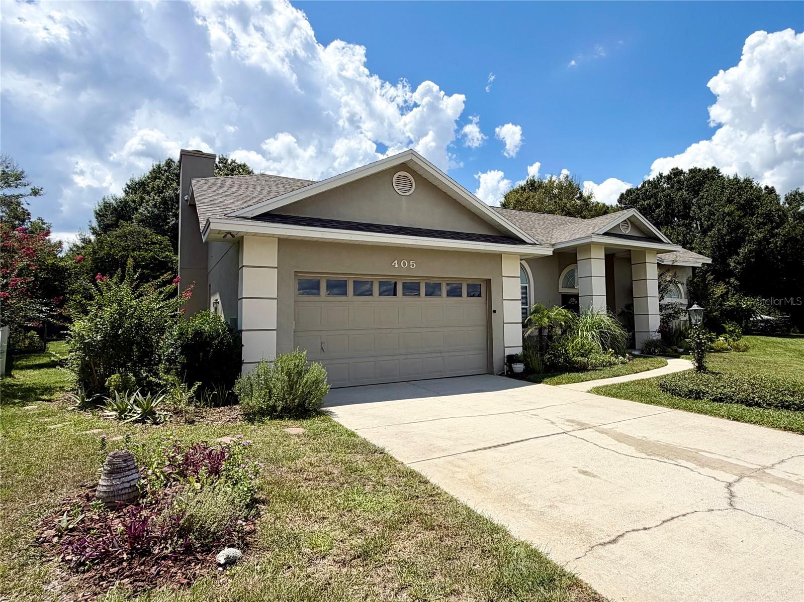 405 Valley CT