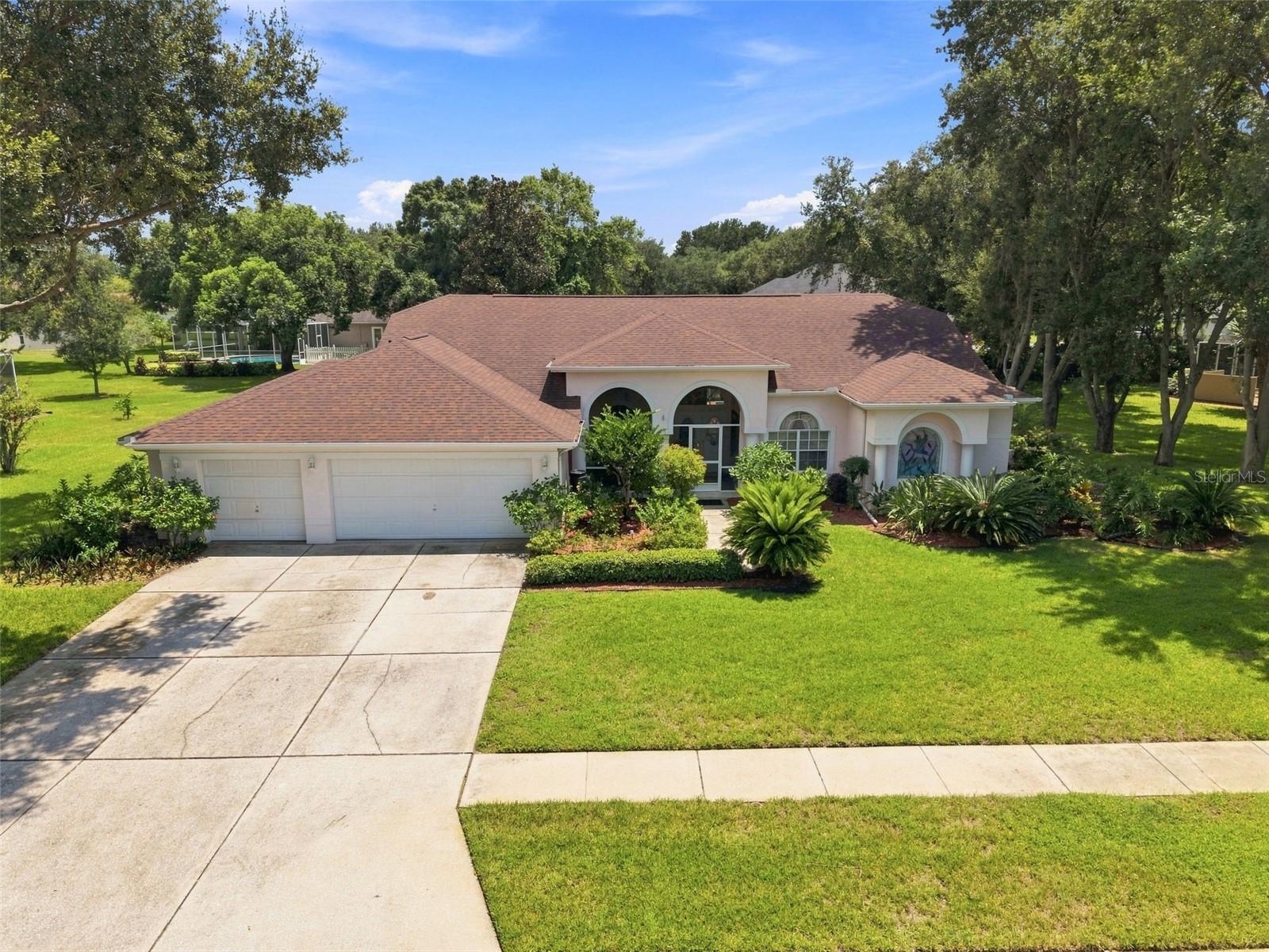 1518 Fishing Lake Dr