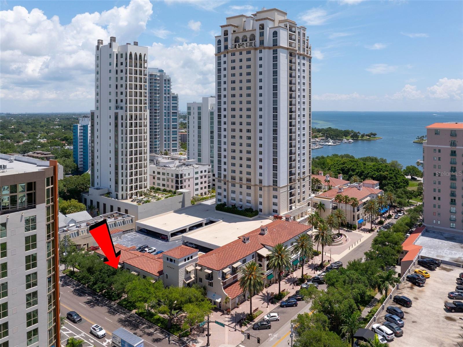 300 Beach Dr NE #309