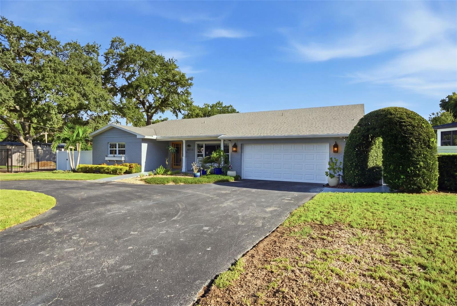 10715 Carrollwood Dr