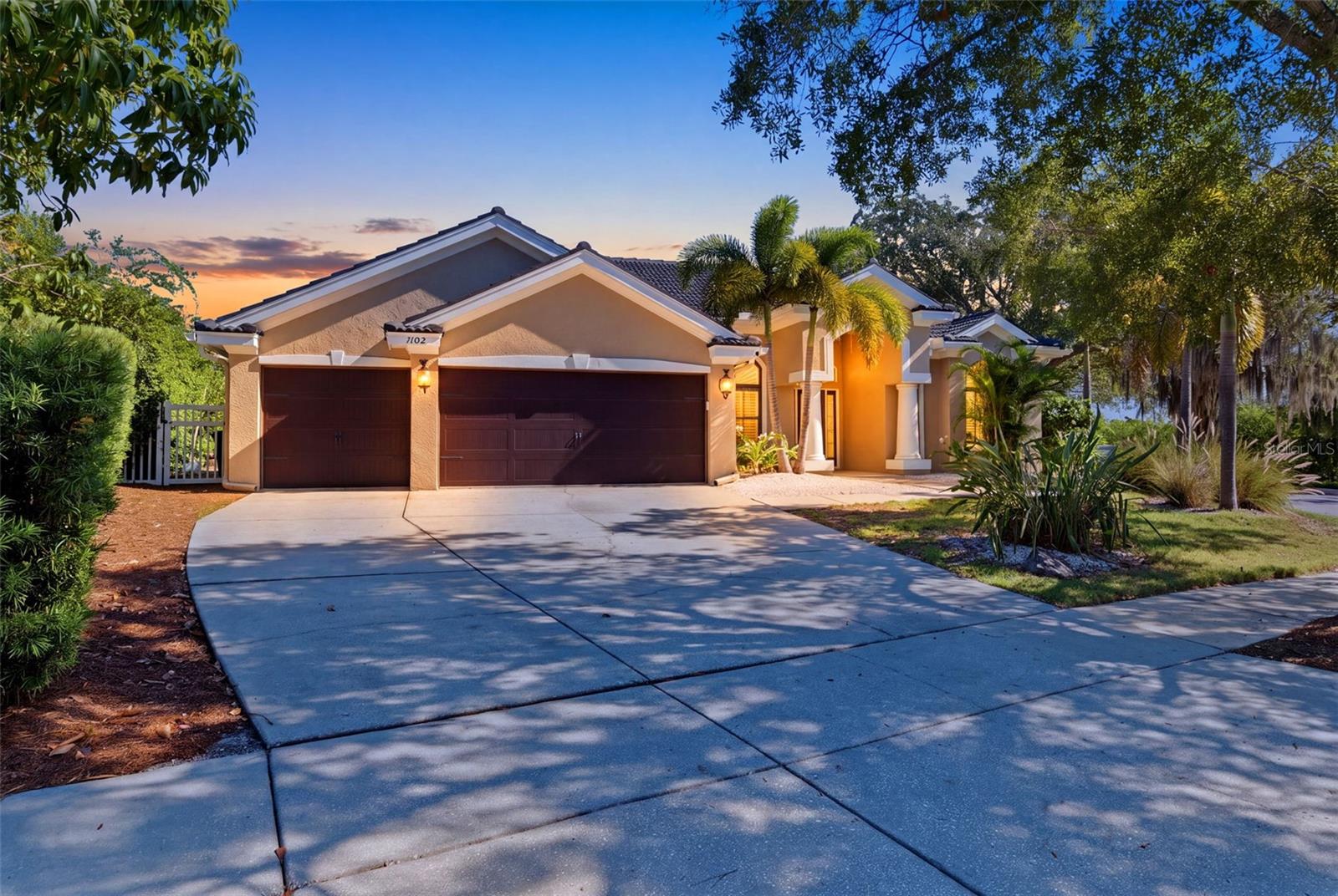 1102 Marina Dr