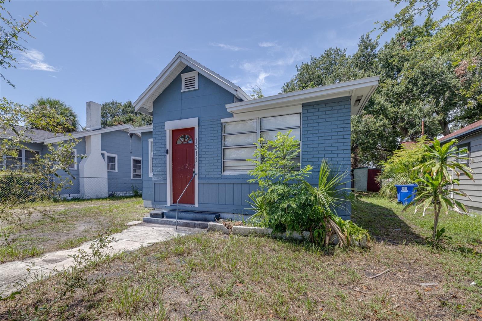 1311 Prescott St S