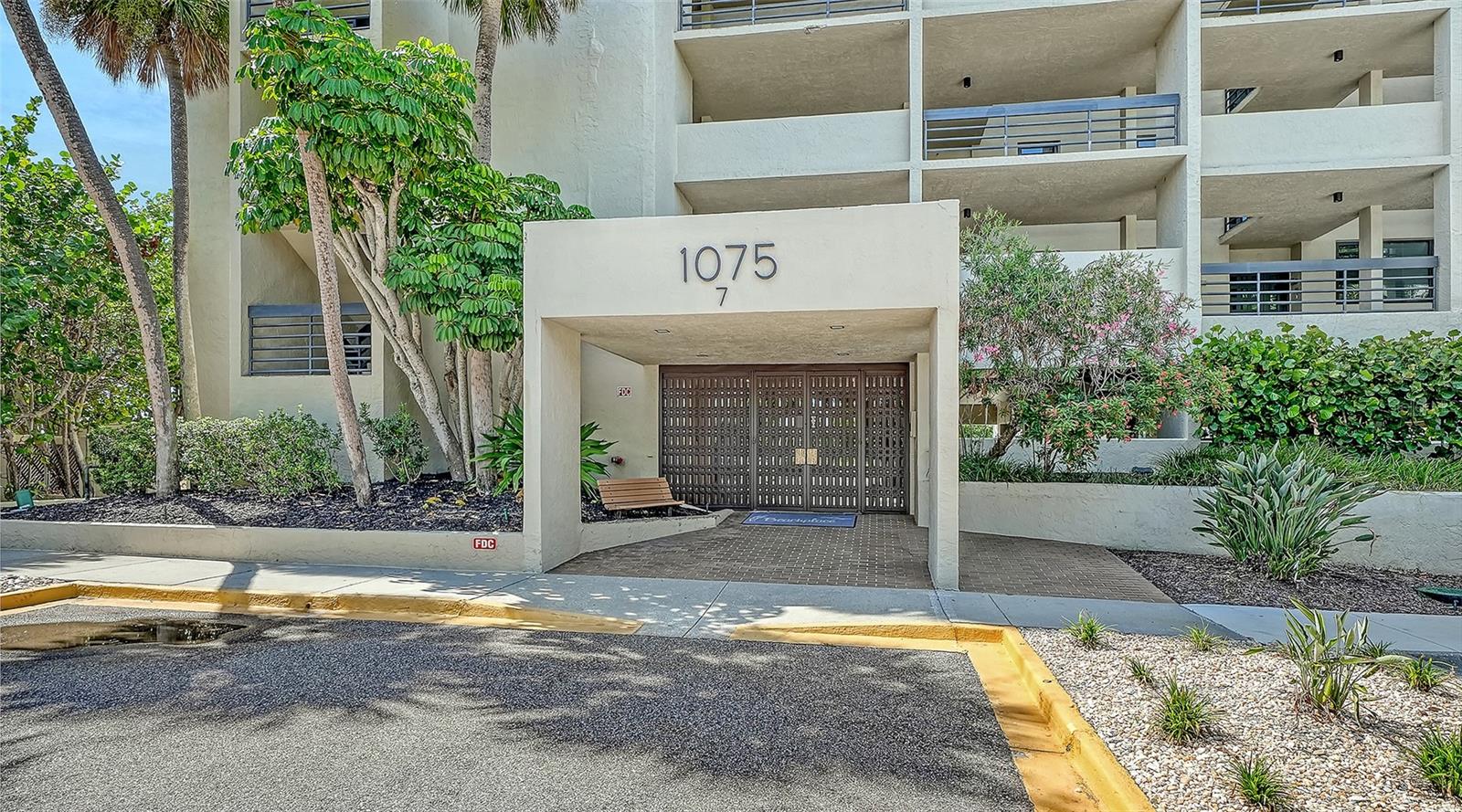 1075 Gulf Of Mexico Dr #303