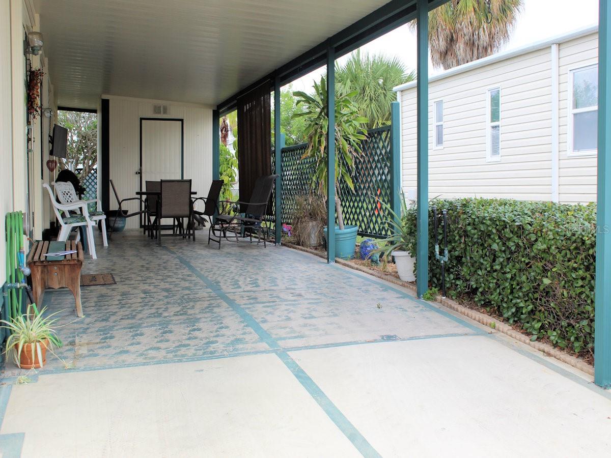 802 Date Palm St