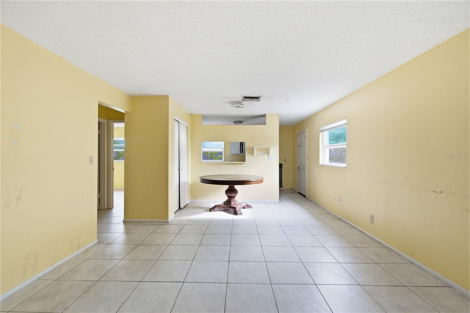 1615 Palm Way