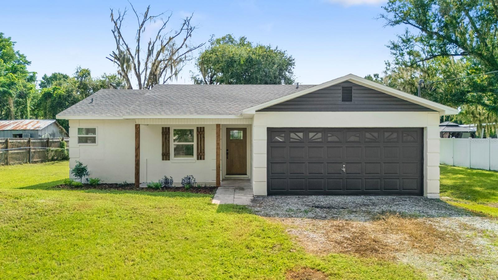 414 S Wiggins Rd photo 1