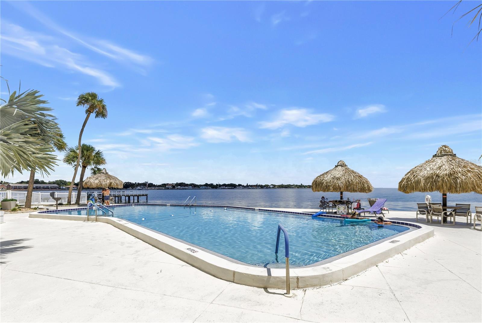 7200 Sunshine Skyway Ln S #8B
