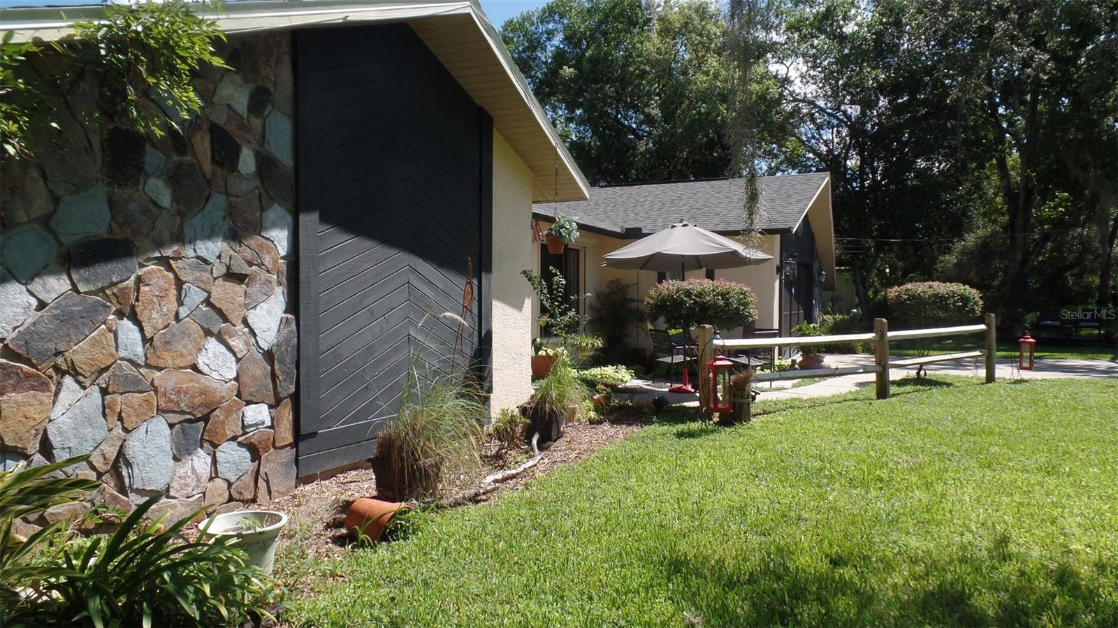 8057 Delaware Dr
