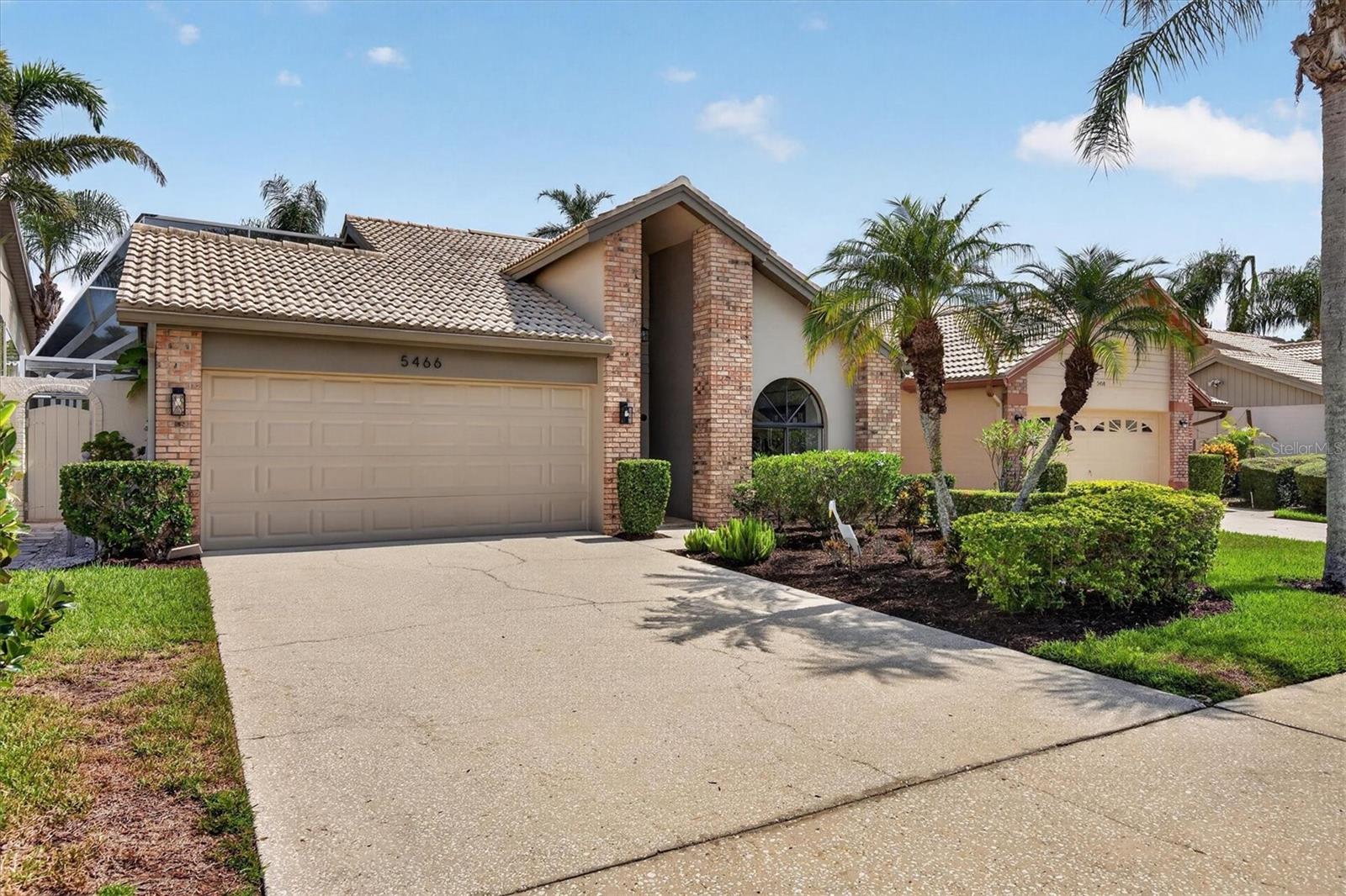 5466 Greyston St photo 1