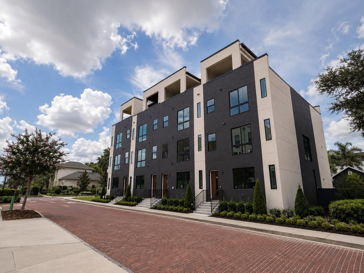 2117 N Ola Ave #3 photo 1