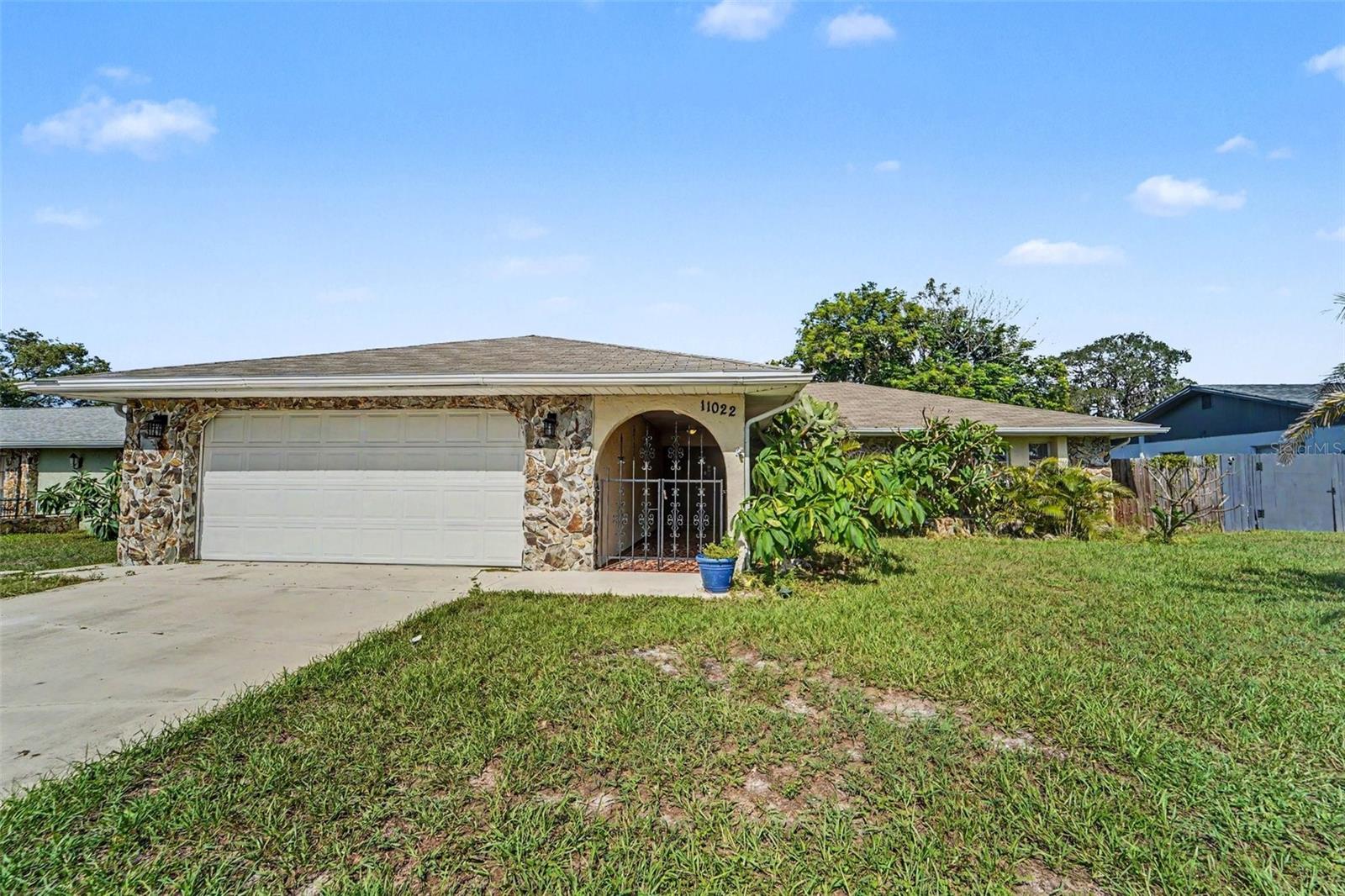 11022 Salt Tree Dr photo 1