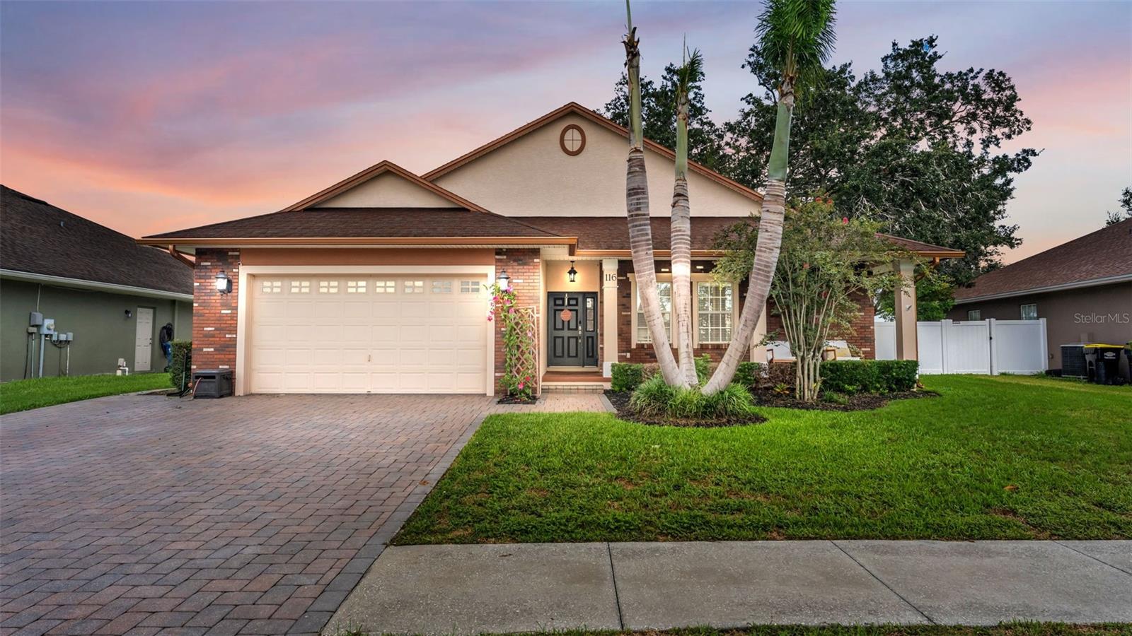 116 Bentley Oaks Blvd photo 1