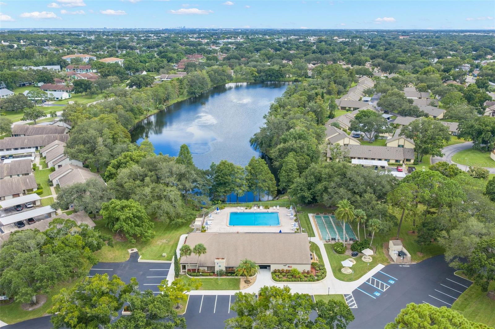 2502 Royal Pines Cir #5C