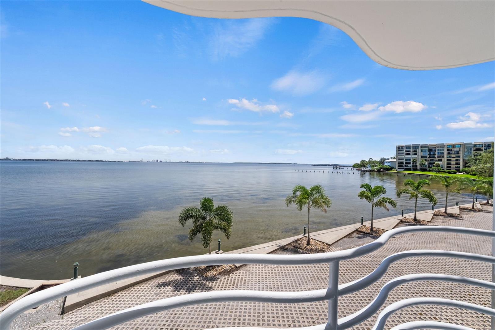 4950 Bayshore Blvd #25D