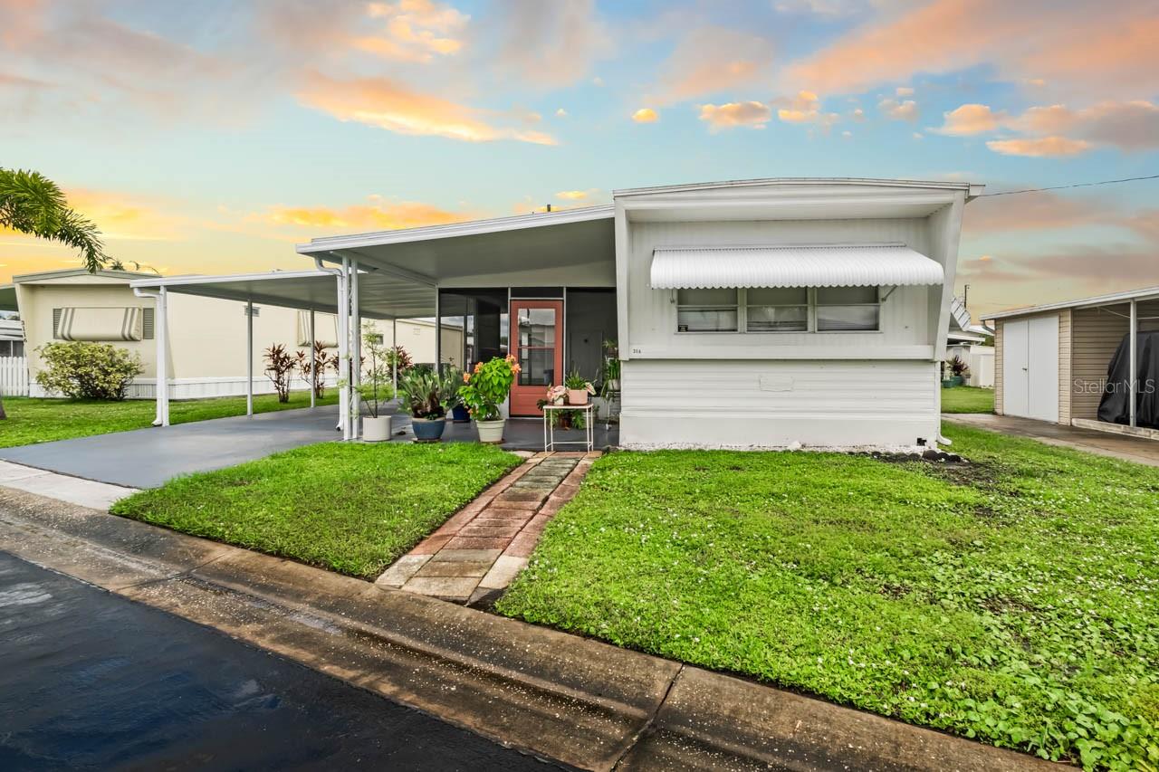3114 Crystal Ln photo 1