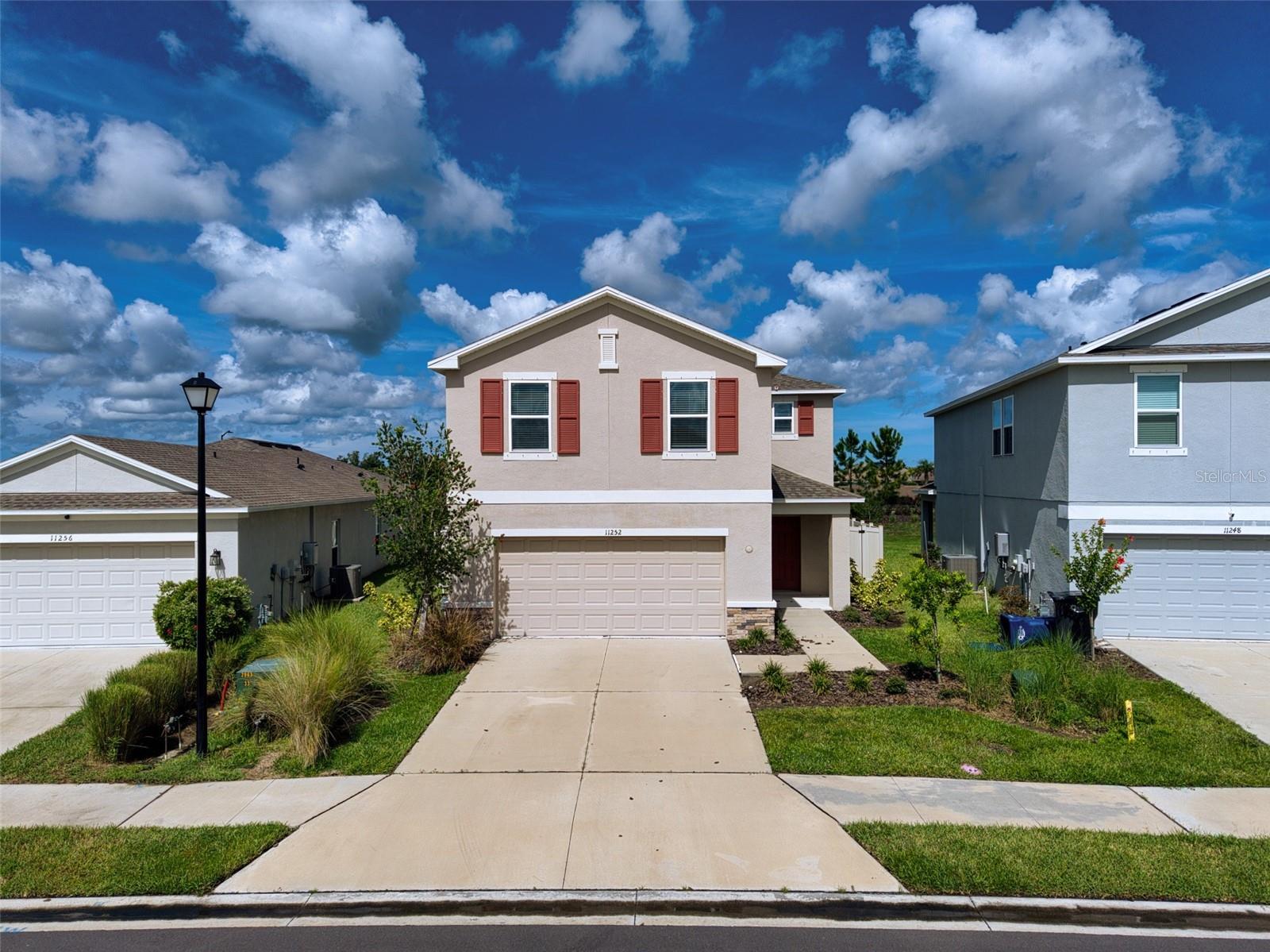 11252 Fieldstone Dr photo 1