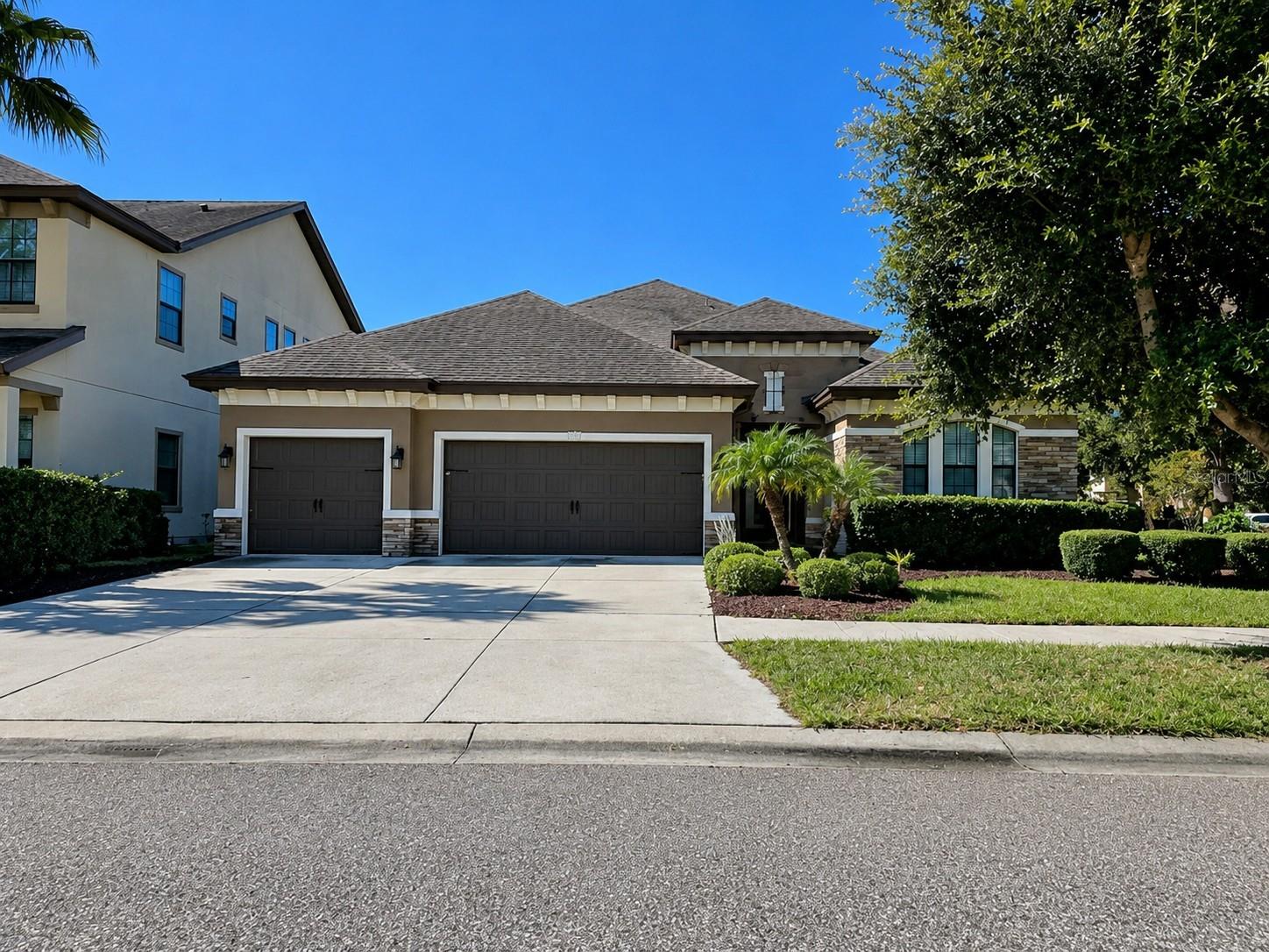 10911 Charmwood Dr photo 1