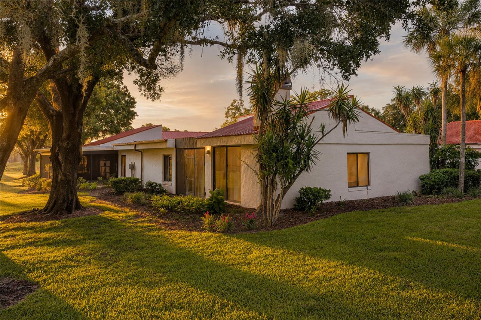 108 Capri CT N