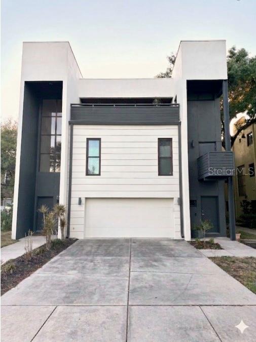 212 S Moody Ave #2